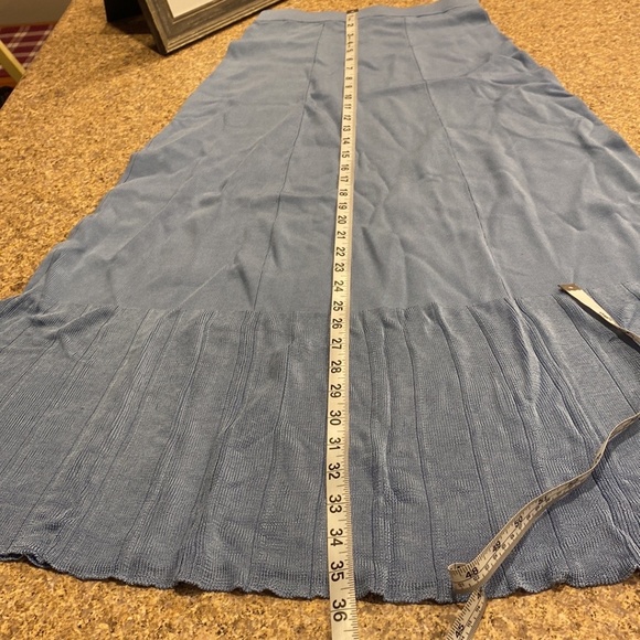 Just Reduced NWT Amore Knitwear Blue Skirt and Top Set Medium Stretchy - Picture 11 of 15
